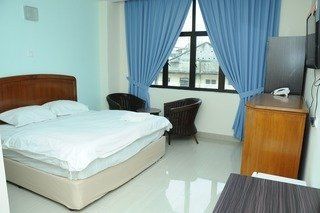 V Hotel 3*
