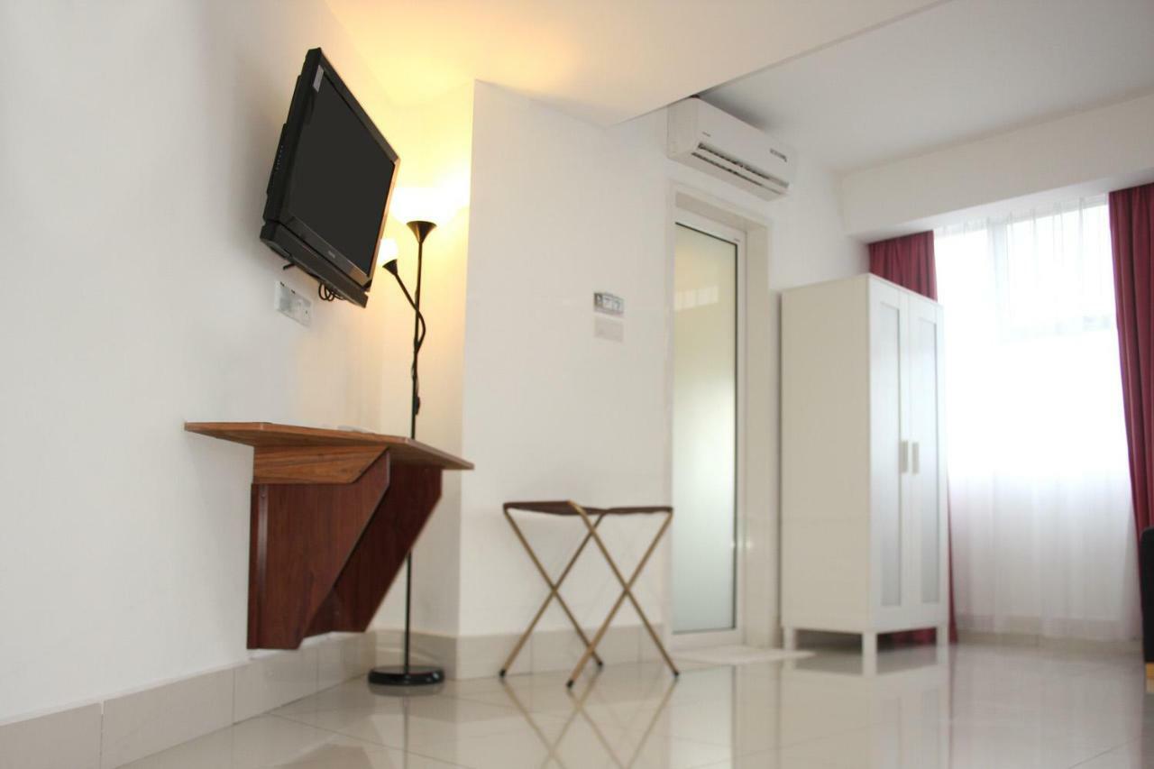 Hotel V