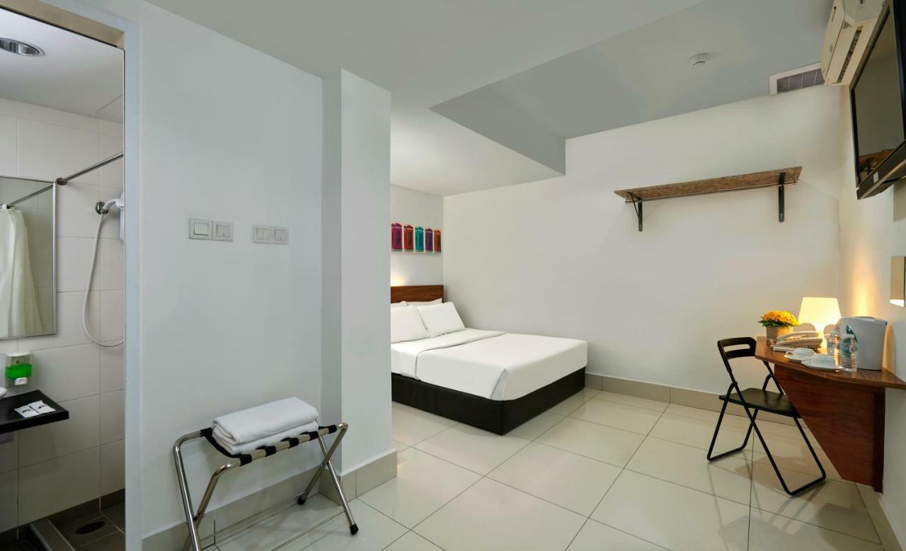 V Hotel