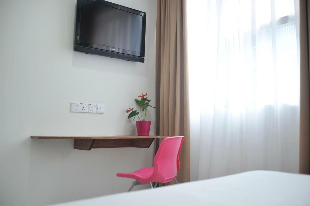 Hotel V 3*